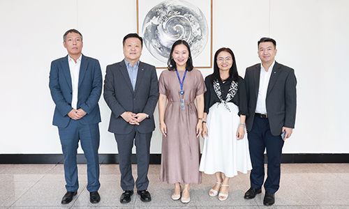 เปิดบ้านต้อนรับคณะผู้บริหารบริษัทนายหน้าและบริษัทประกันภัยจากเวียดนาม